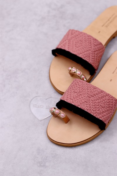 7014 Naelia Γυναικεία δερμάτινα σανδάλια.