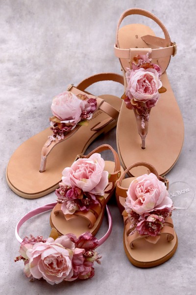 5037-1 Peonies Γυναικεία δερμάτινα σανδάλια. (Ταφ)