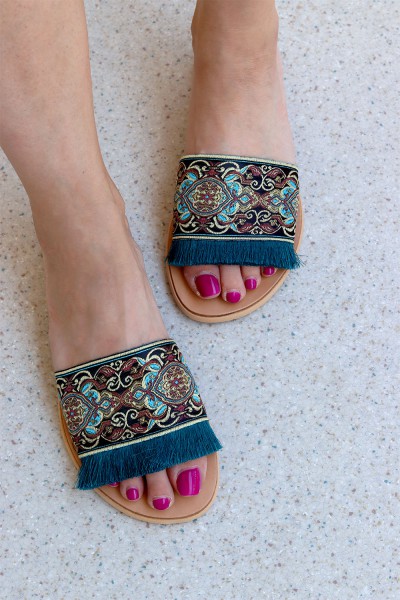 6074 BohoPetr Γυναικεία δερμάτινα σανδάλια.