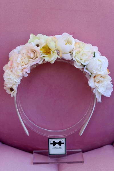 STE1984 Cassia, Χειροποίητη στέκα για τα μαλλιά με λουλούδια. 