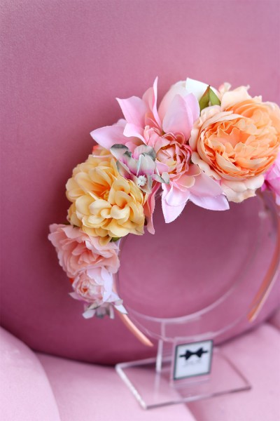 STE1993 Daizy , Χειροποίητη στέκα για τα μαλλιά με λουλούδια. 