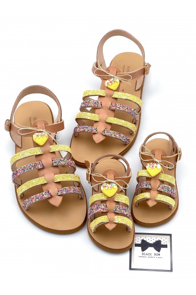 3108-1 Candyheart Γυναικεία δερμάτινα σανδάλια. 