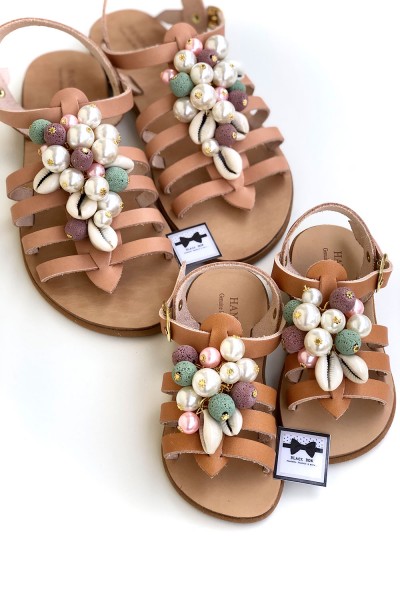 0609-1 Lucy Γυναικεία δερμάτινα σανδάλια. (Έρμης)