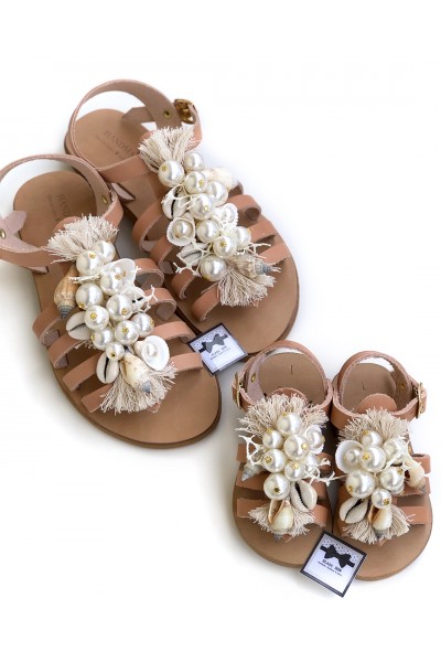 0600-1 Charlie Γυναικεία δερμάτινα σανδάλια. (Έρμης)